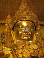 Buddhakopf in der Mahamuni Pagode